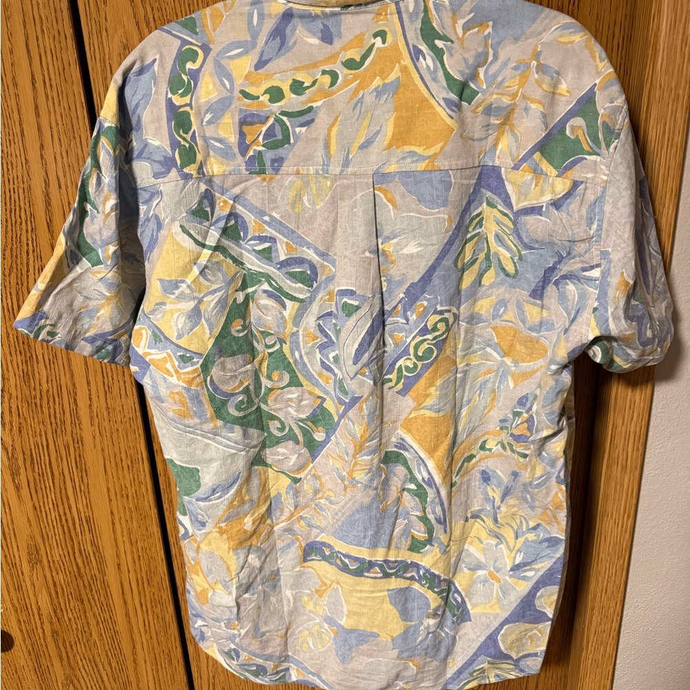 Colorful Pattern Short Sleeve Button-Up Shirt - Picture 3 of 3